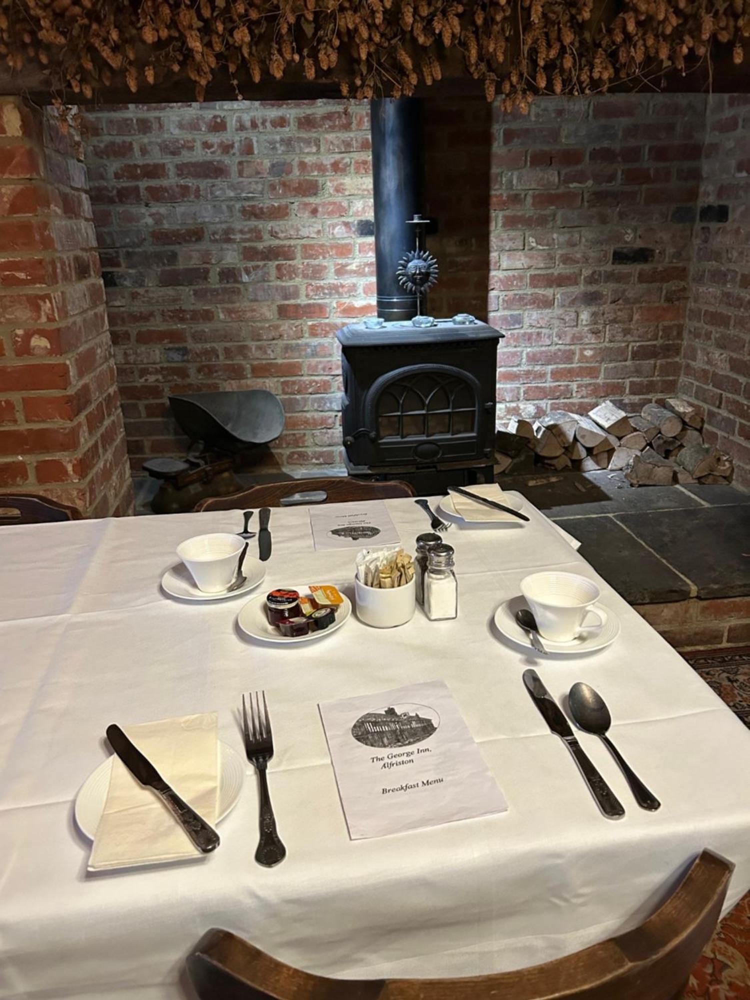 The George Inn Alfriston Esterno foto